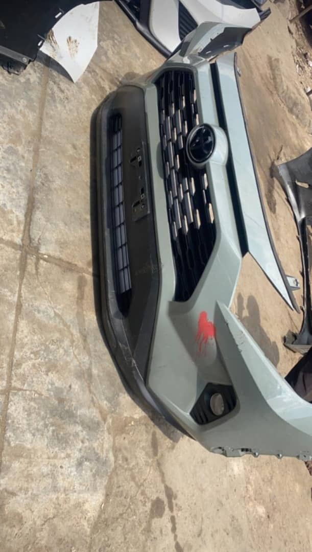 Complete front bumper RAV4 2020
