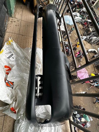 Front bumper ES 350 010